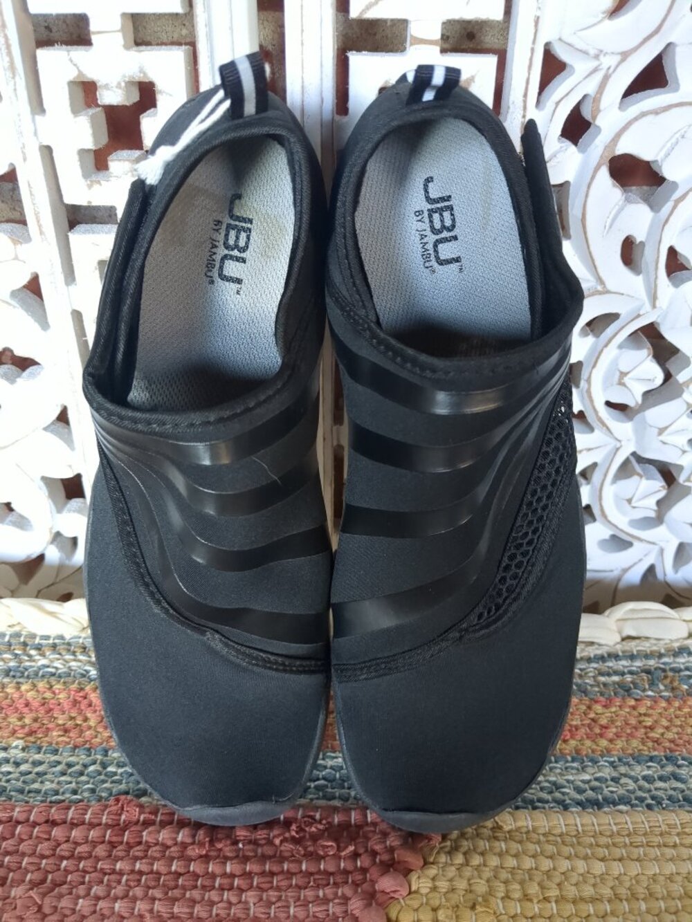 Women JBU Water Shoes Size 10